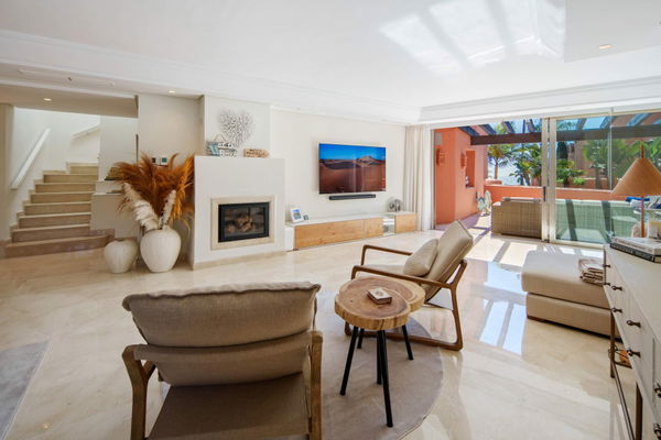 A beachfront penthouse designed around privacy and mediterranean living in La Morera, Marbella East