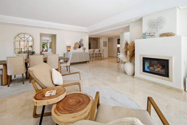 A beachfront penthouse designed around privacy and mediterranean living in La Morera, Marbella East