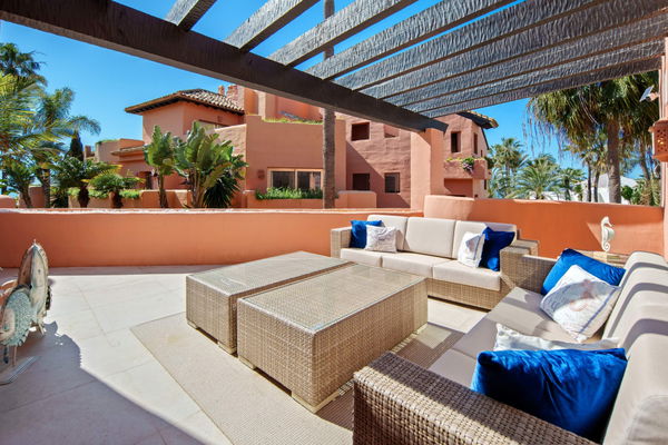 A beachfront penthouse designed around privacy and mediterranean living in La Morera, Marbella East