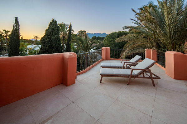 A beachfront penthouse designed around privacy and mediterranean living in La Morera, Marbella East