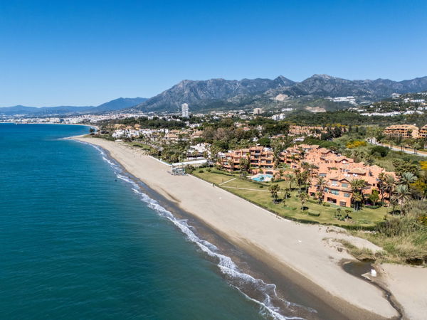 A beachfront penthouse designed around privacy and mediterranean living in La Morera, Marbella East