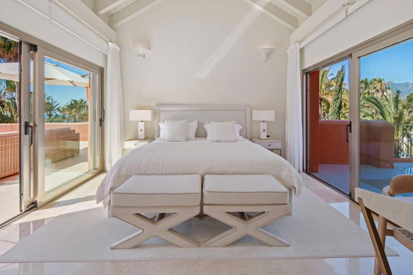 A beachfront penthouse designed around privacy and mediterranean living in La Morera, Marbella East