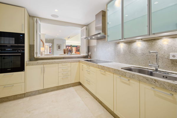 A beachfront penthouse designed around privacy and mediterranean living in La Morera, Marbella East