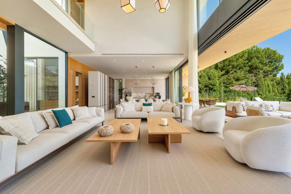 A remarkable modern residence in the prestigious enclave of Guadalmina Alta, Marbella