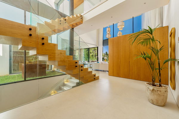 A remarkable modern residence in the prestigious enclave of Guadalmina Alta, Marbella