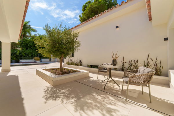 Espectacular villa frontline golf in las Brisas, Nueva Andalucia, Marbella