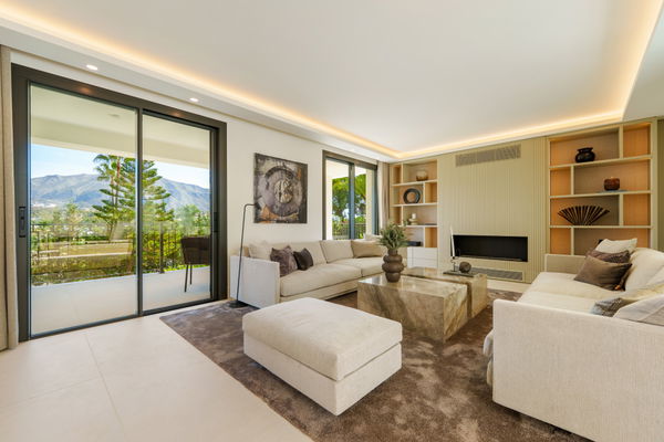 Espectacular villa frontline golf in las Brisas, Nueva Andalucia, Marbella