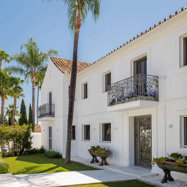 A refined sanctuary in marbella’s Golf Valley, La Cerquilla, Nueva Andalucia