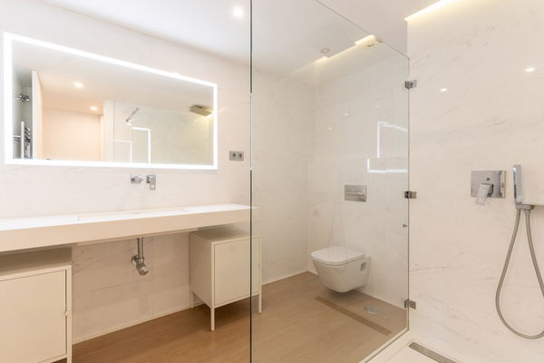 Modern apartment in the heart of Malaga city just one step away to the beach, La malagueta, Málaga