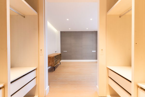 Modern apartment in the heart of Malaga city just one step away to the beach, La malagueta, Málaga