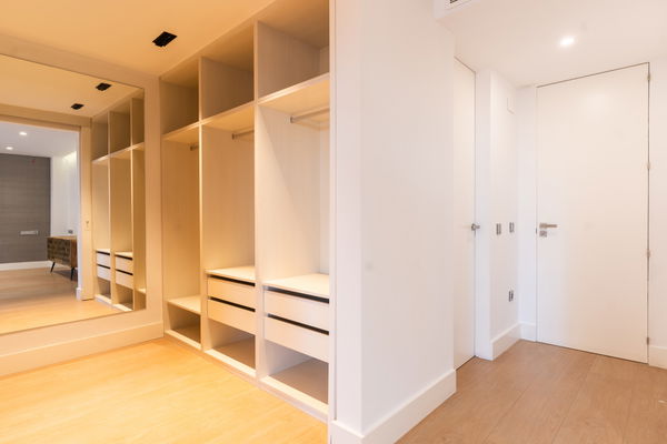 Modern apartment in the heart of Malaga city just one step away to the beach, La malagueta, Málaga