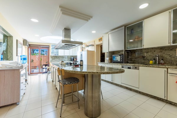 Beachside villa in Los Monteros Playa, Marbella
