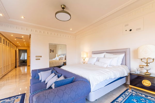 Beachside villa in Los Monteros Playa, Marbella