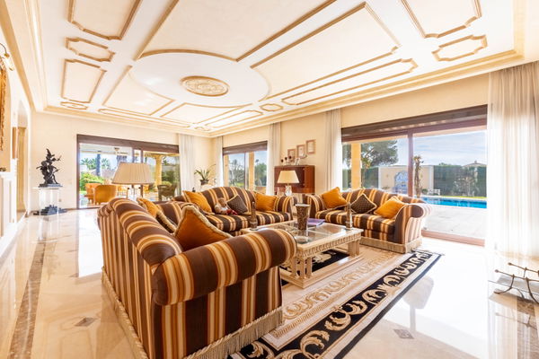 Beachside villa in Los Monteros Playa, Marbella