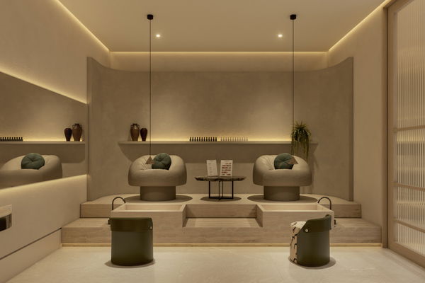 Contemporary three-bedroom apartment with sea views in an exclusive boutique development, Estepona