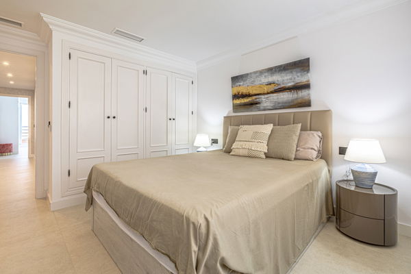 A Magna Marbella gem: two-bedroom apartment fully licensed with two parking and two storage rooms, Marbella