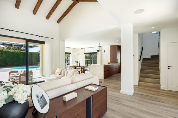 Sophisticated Mediterranean residence in a peaceful beachside setting in Cortijo Blanco, San Pedro de Alcántara
