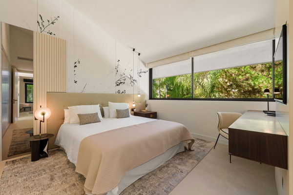 Sophisticated residence with private pool and tranquil setting in Las Chapas, Marbella East