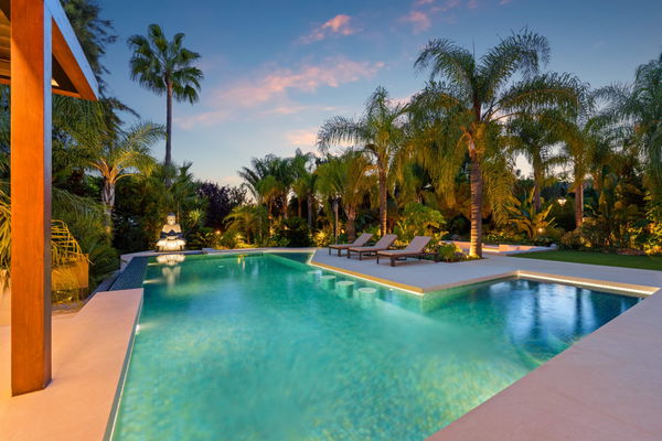 Sophisticated residence with private pool and tranquil setting in Las Chapas, Marbella East