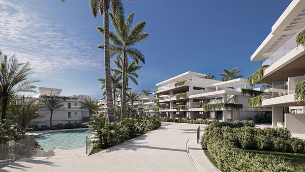 Exceptional duplex penthouse with rooftop outdoor living in Estepona