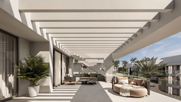 Sophisticated penthouse with rooftop terrace and panoramic sea views in Estepona