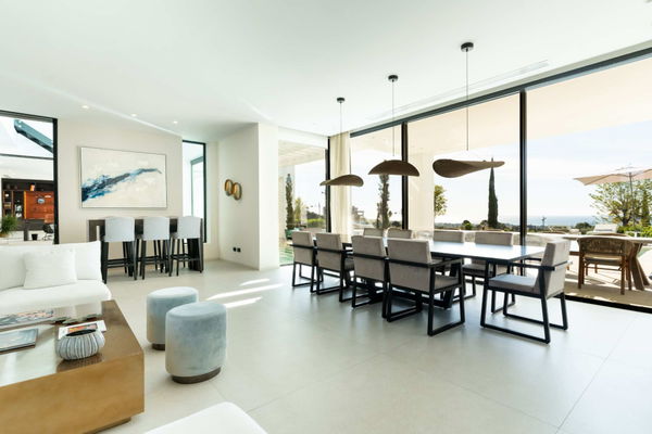 Luxury villa surrounded by nature with stunning panoramic views, New Golden Mile, Estepona