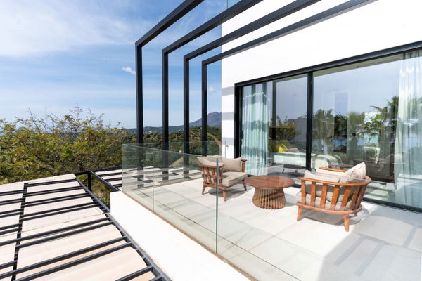 Luxury villa surrounded by nature with stunning panoramic views, New Golden Mile, Estepona