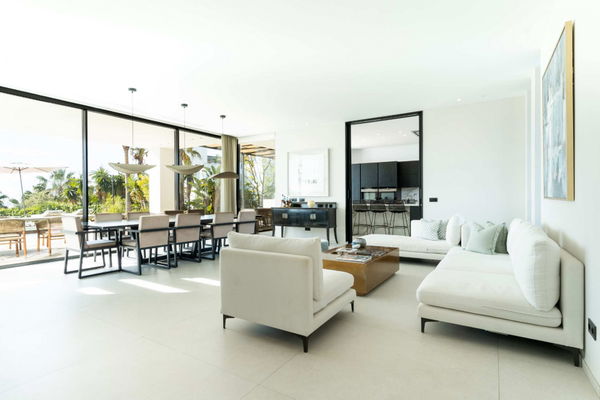 Luxury villa surrounded by nature with stunning panoramic views, New Golden Mile, Estepona