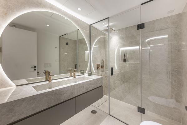 Fully renovated designer apartment turn in Bahía del Velerín, Estepona East