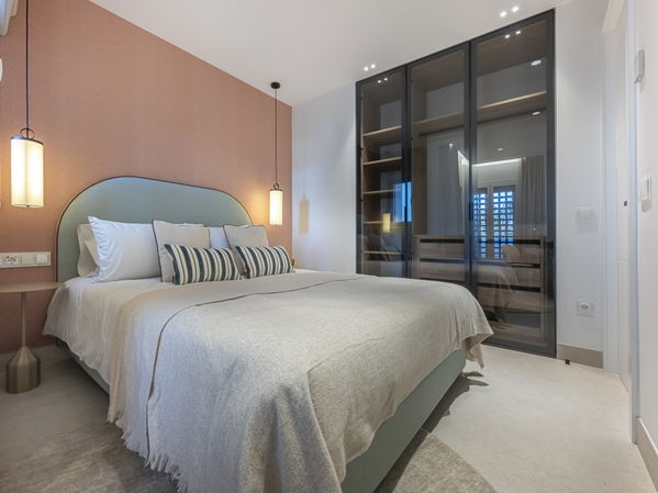 Fully renovated designer apartment turn in Bahía del Velerín, Estepona East