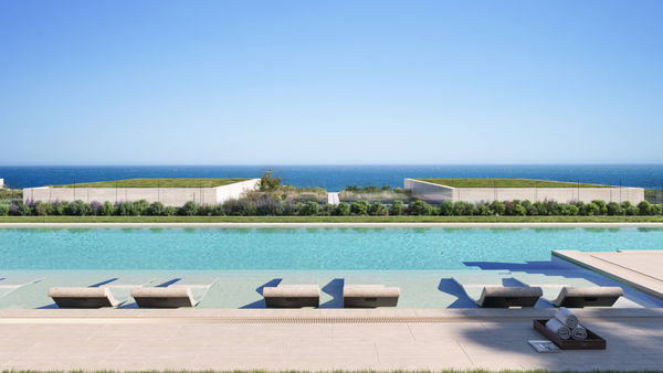 Elegant beachfront apartment with private terrace in Manilva, Málaga