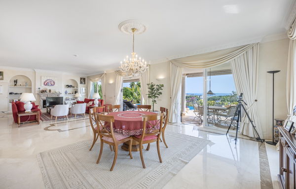Casa Greco:  a timeless andalusian elegance with panoramic Mediterranean views in El Herrojo Alto, Benahavís