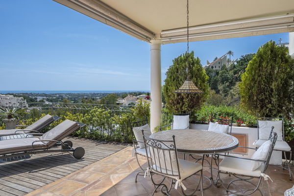 Casa Greco:  a timeless andalusian elegance with panoramic Mediterranean views in El Herrojo Alto, Benahavís