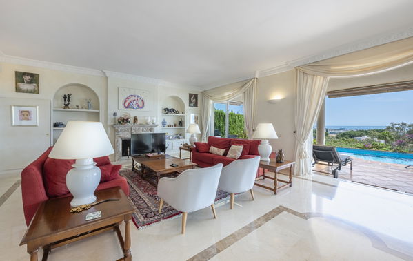 Casa Greco:  a timeless andalusian elegance with panoramic Mediterranean views in El Herrojo Alto, Benahavís
