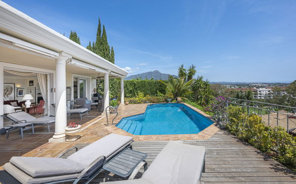 Casa Greco:  a timeless andalusian elegance with panoramic Mediterranean views in El Herrojo Alto, Benahavís