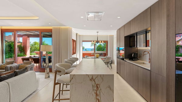 Refined beachfront duplex penthouse with Andalusian elegance, New Golden Mile, Estepona