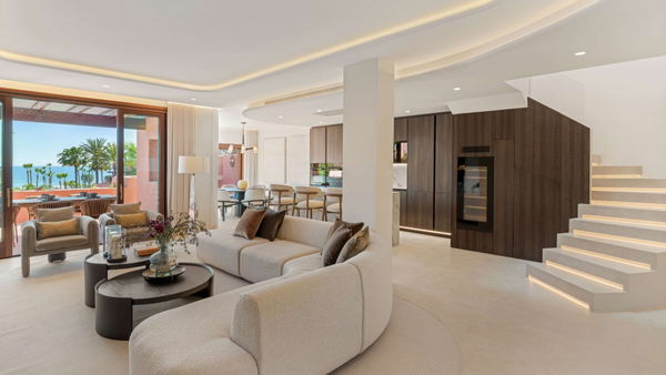 Refined beachfront duplex penthouse with Andalusian elegance, New Golden Mile, Estepona