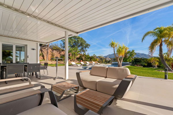 Spacious contemporary villa with guest house in a private hillside setting, Puerto del Almendro, Benahavís