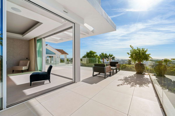 Spacious contemporary villa with guest house in a private hillside setting, Puerto del Almendro, Benahavís