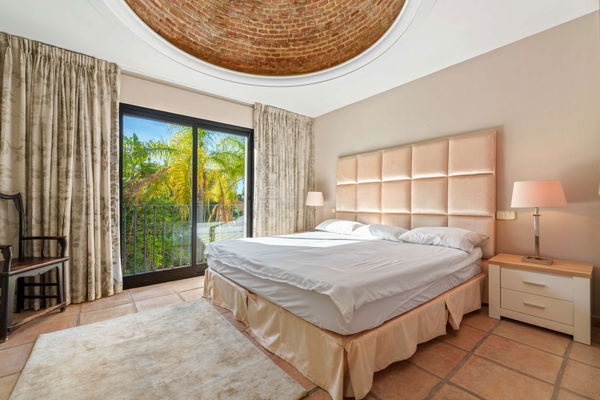 Spacious contemporary villa with guest house in a private hillside setting, Puerto del Almendro, Benahavís