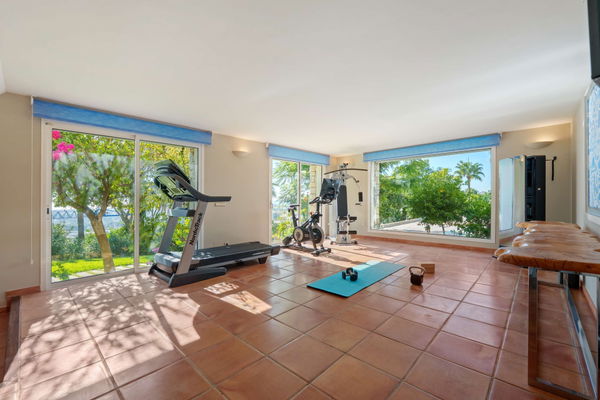 Spacious contemporary villa with guest house in a private hillside setting, Puerto del Almendro, Benahavís