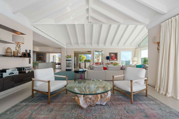 Spacious contemporary villa with guest house in a private hillside setting, Puerto del Almendro, Benahavís