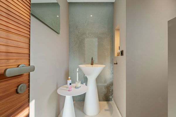 Spacious contemporary villa with guest house in a private hillside setting, Puerto del Almendro, Benahavís