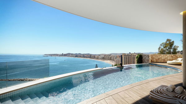 Sophisticated City Apartment  walking distance to the sea in Fuengirola, Málaga
